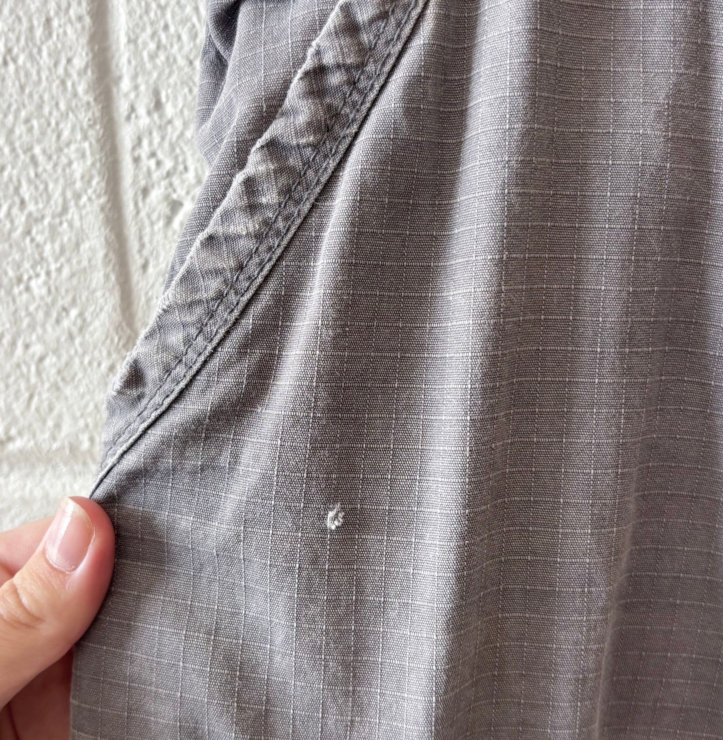 Gray Carhartt Cargo Pants : 40” W